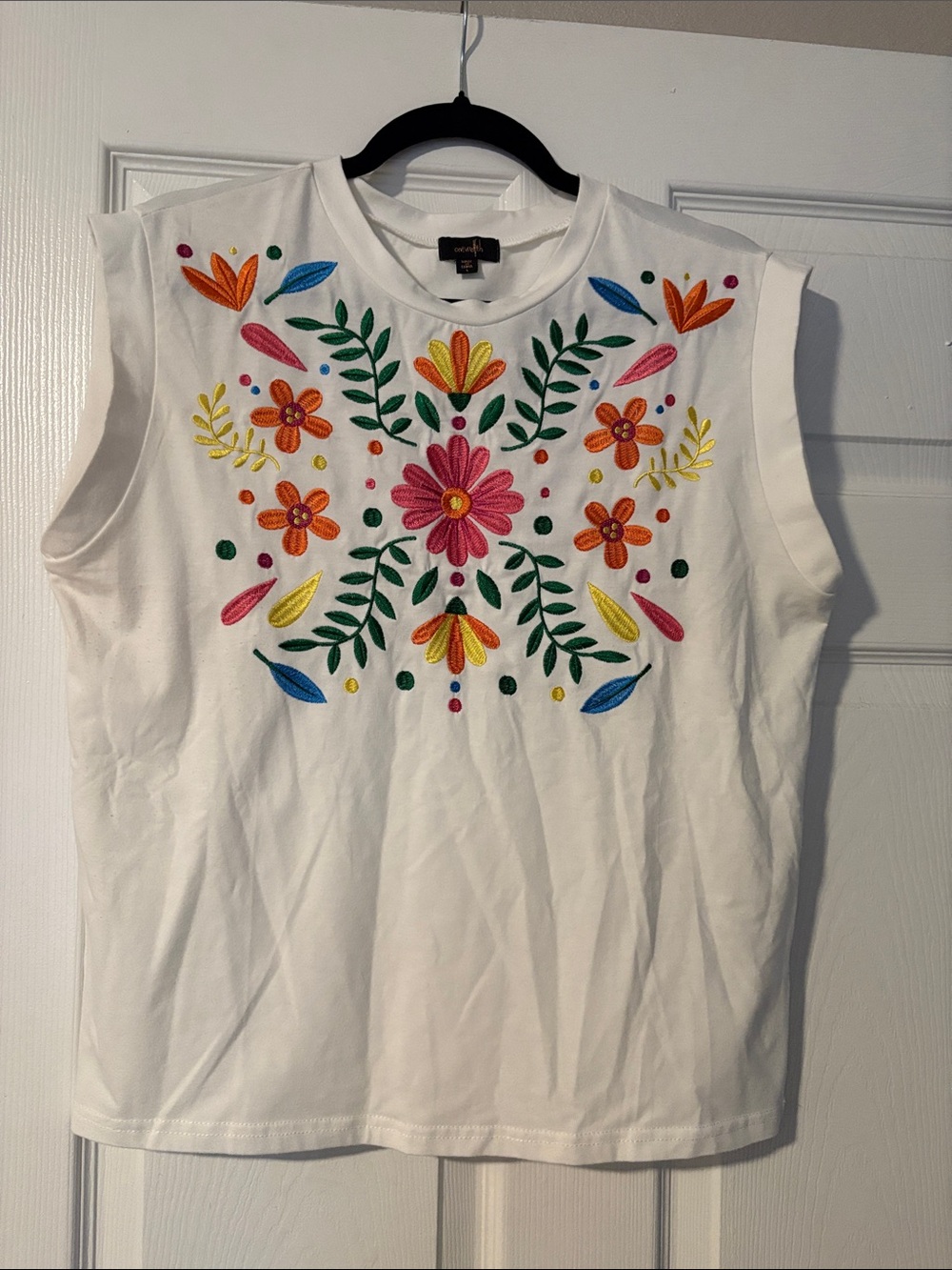 Embroidered Floral Sleeveless Top - White